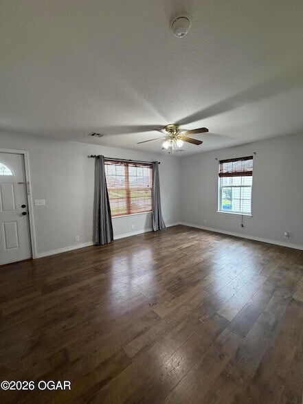 Foto del edificio - 2815 E 16th St