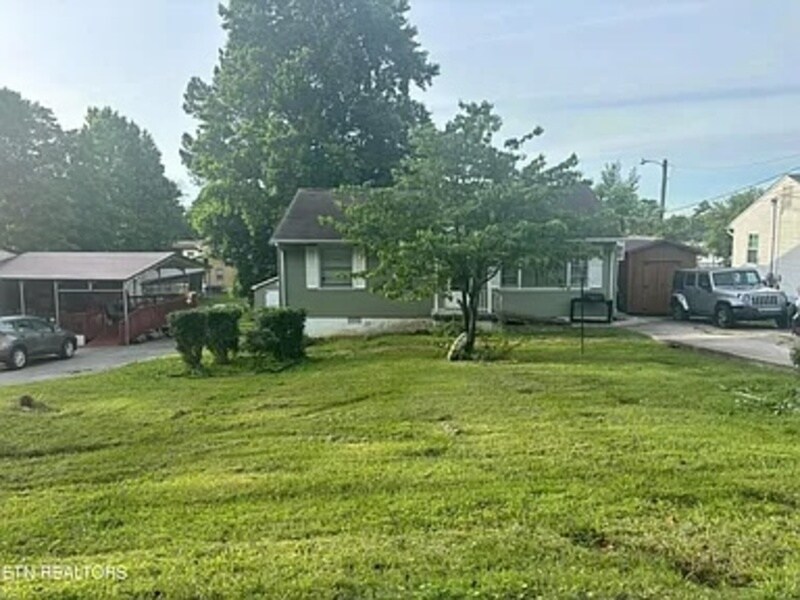 Foto principal - 2810 Cecil Ave