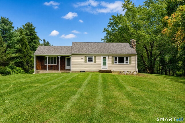 Building Photo - 145 Hattertown Rd