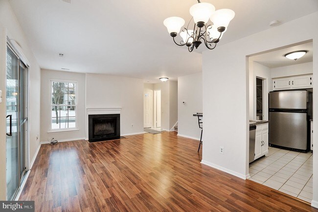 Foto del edificio - 53 Meadow Ln