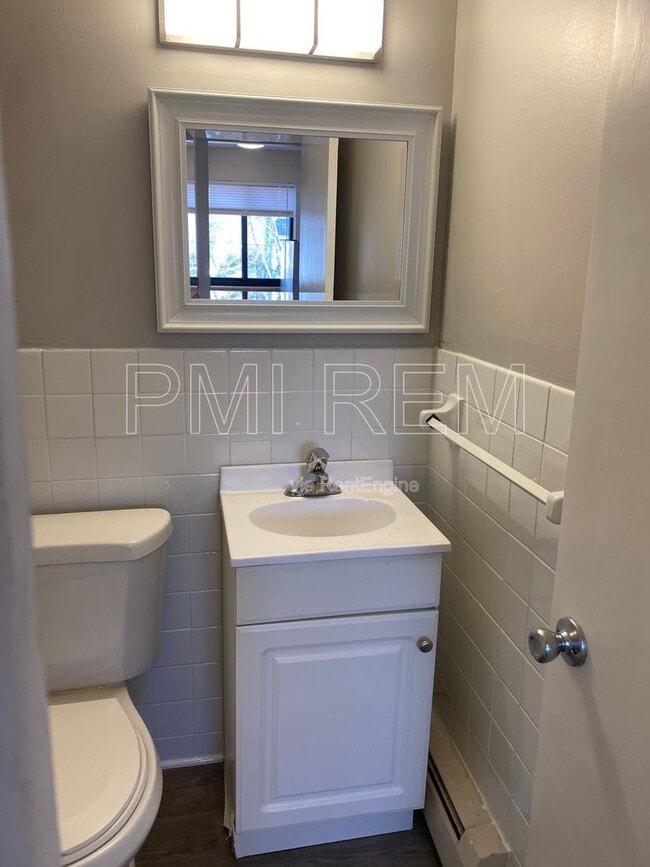 Interior Photo - Ashby Terrace