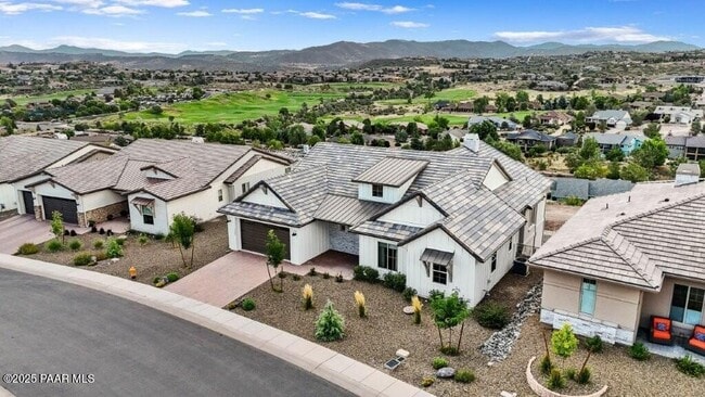 Foto del edificio - 1109 S Lakeview Dr