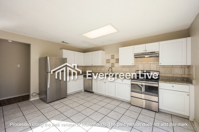 Foto del edificio - 6015 Encanto Point Dr