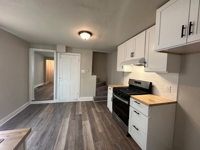 Foto del edificio - 1732 Ferry Ave