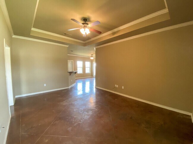 Building Photo - Beauford 3016 - 3020