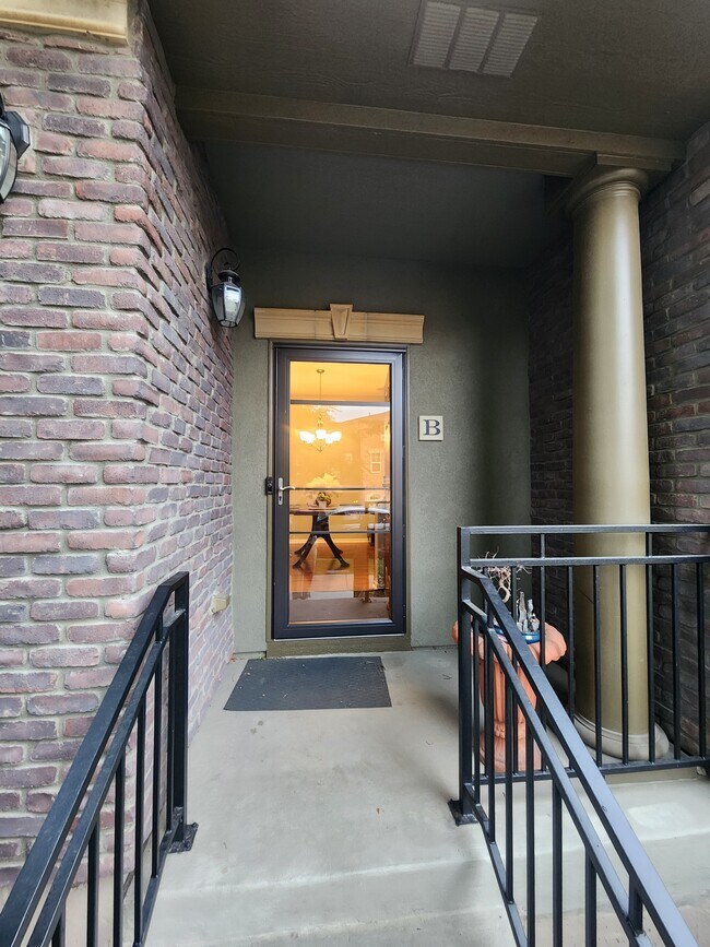 Foto del edificio - 9509 Cedarhurst Ln