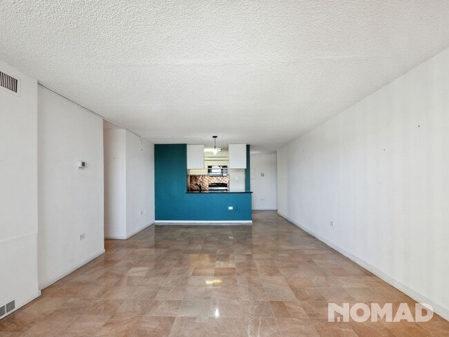 Building Photo - 2 Bedroom/2 Bath/FREE PARKING. MT. VIEWS/A...