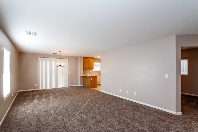 Foto del edificio - 10293 Burning Bush St