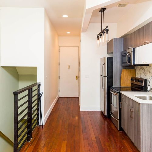 Foto del edificio - 1434 Dekalb Ave