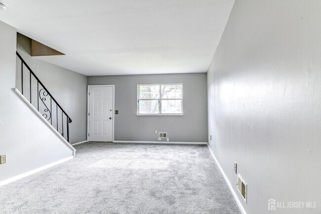 Building Photo - 204 Wilton Ave