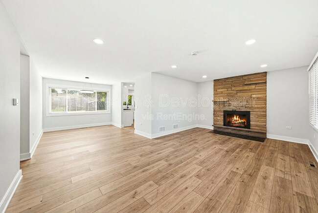 Foto del edificio - 106 Hawthorne Dr