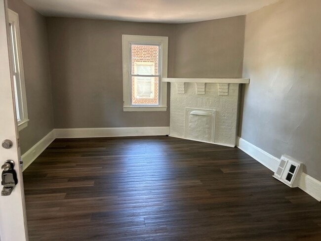 Foto del edificio - 3 Bedroom 1.5 Bath Home Available for Rent...