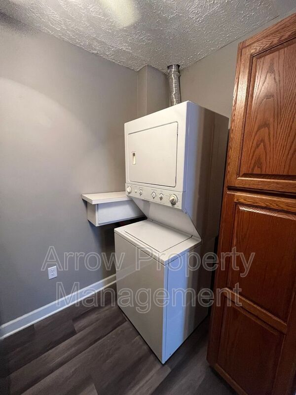 Foto del edificio - 2068 S 18th St