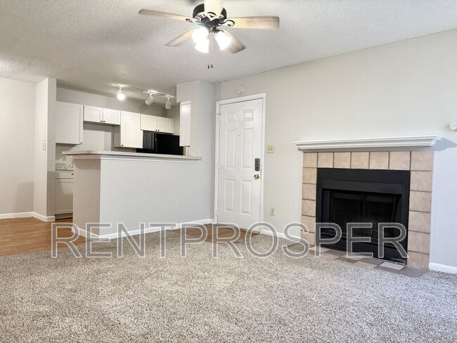 Building Photo - 4301 Lizshire Ln