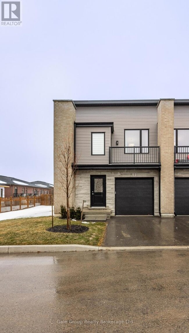 Building Photo - 261 Pittock Park Rd