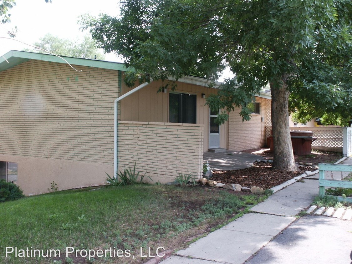 Primary Photo - 530-540 N Harlan St