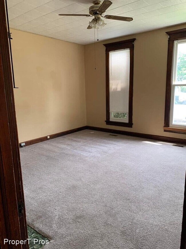 Building Photo - 3 br, 1 bath House - 1219 Stinson Avenue