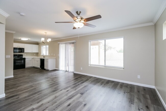 Foto del edificio - 2478 W Desert Spring Way