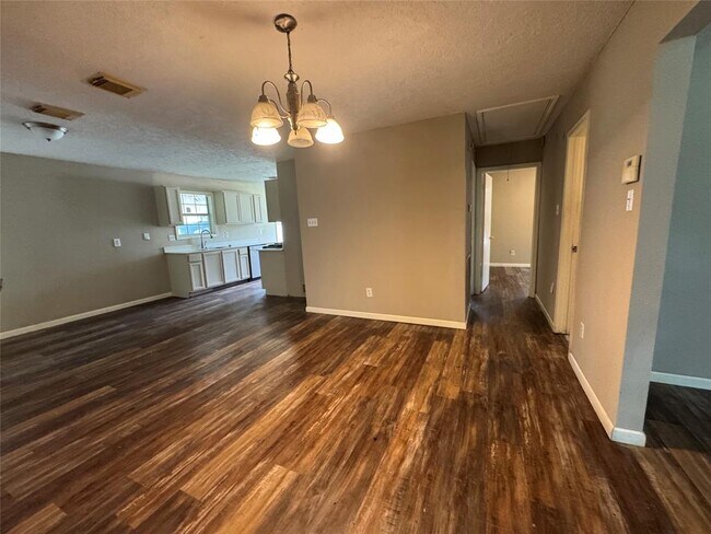 Foto del edificio - 5967 Southgood St