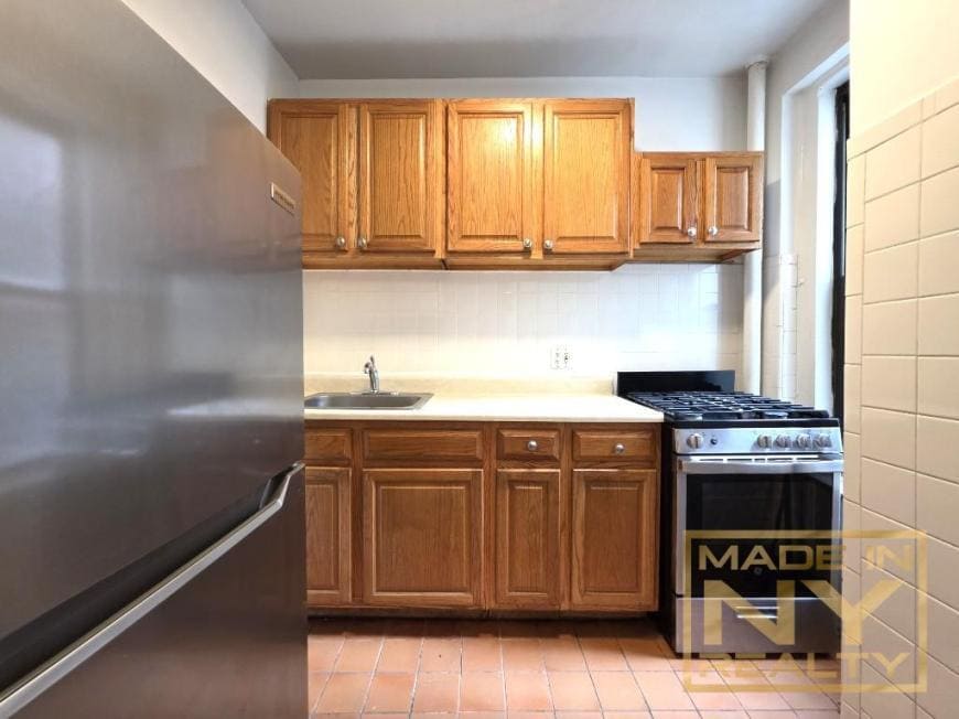 Primary Photo - 1 bedroom in ASTORIA NY 11106