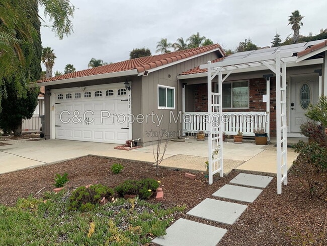 Photo - 3836 Glengarry Drive House