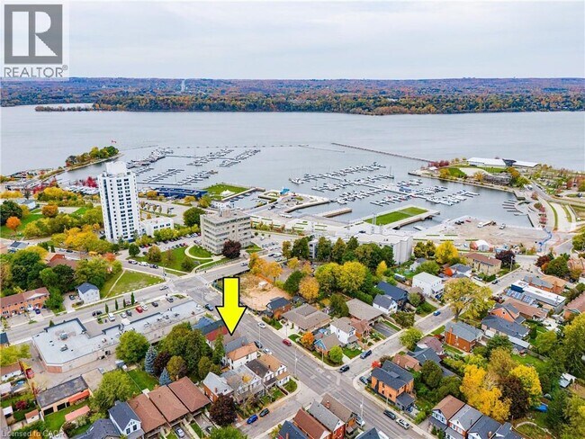 Building Photo - 20 Burlington St E