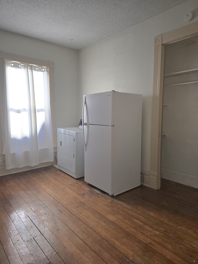 Building Photo - 2614 Broad Ave