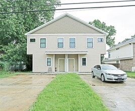 Building Photo - 990 Grenshaw St