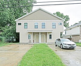 Building Photo - 990 Grenshaw St