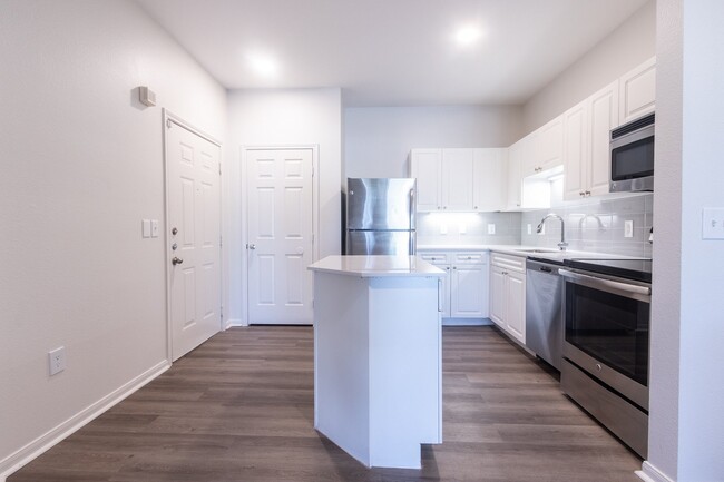 Explore our newly renovated apartment homes - Windsor Meadow Hills