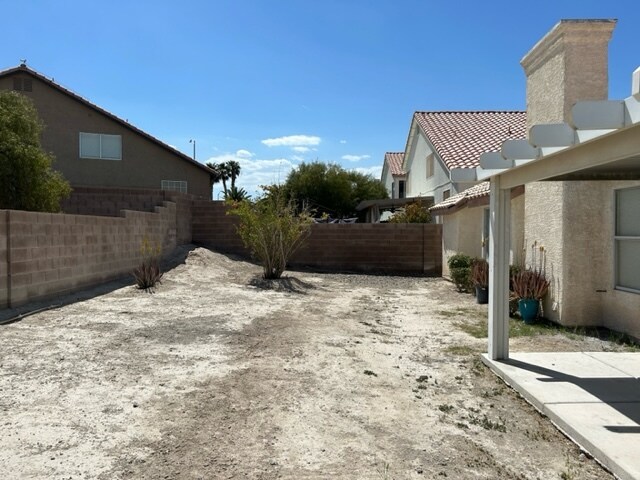 Foto del edificio - 1705 Santa Rosalia Dr