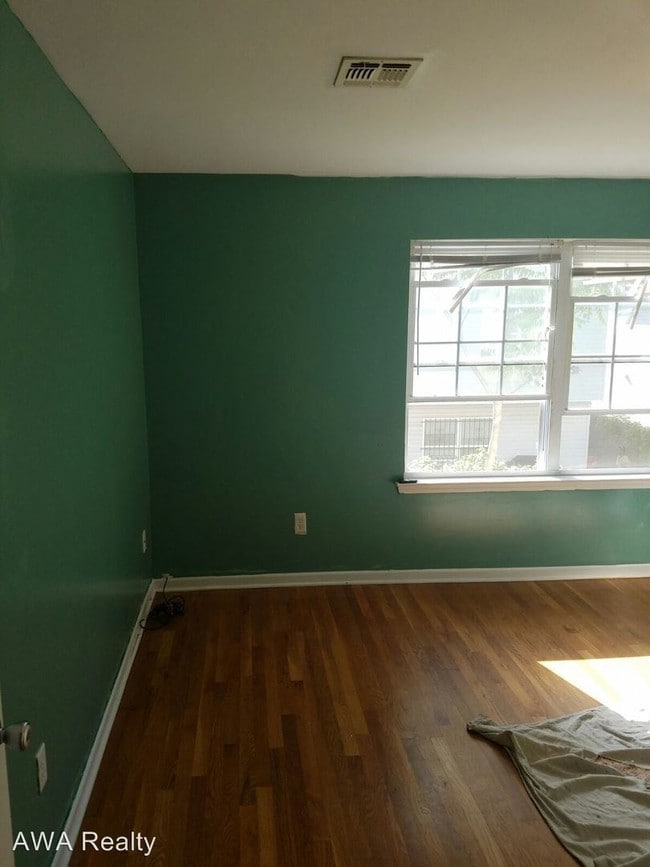 Building Photo - 763 S 17th St