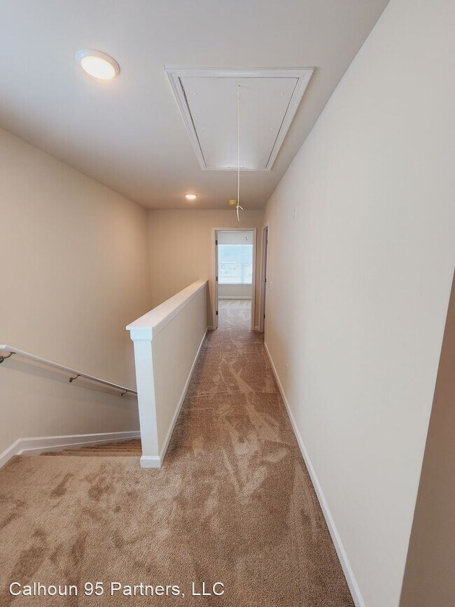 Foto del edificio - 4 br, 2.5 bath House - 304 Harrison Drive