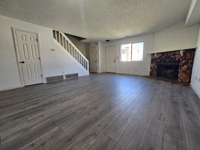 Building Photo - 1830 Lanka Ln