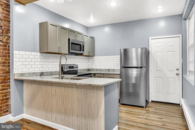 Foto del edificio - 1531 W Butler St