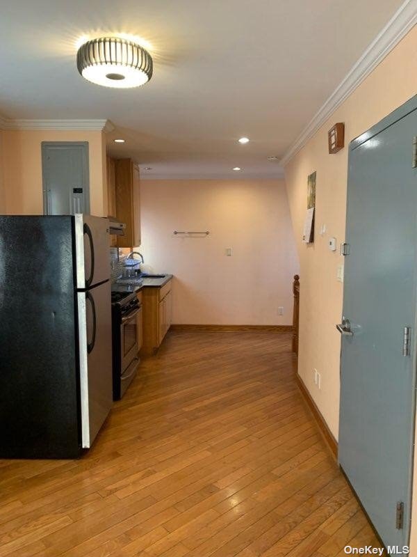 Building Photo - 13541 Coolidge Ave