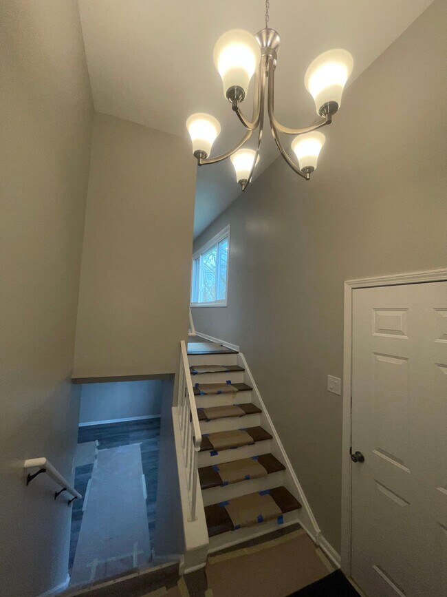 Foto del edificio - 16346 Winchester Ave