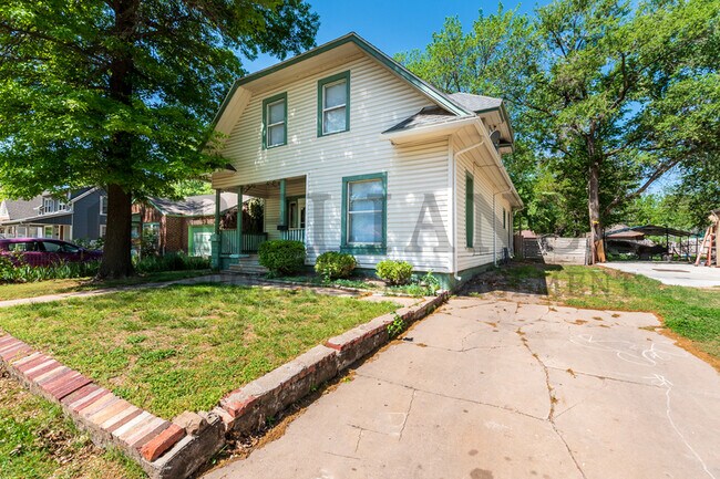 Foto del edificio - 1923 N Burns