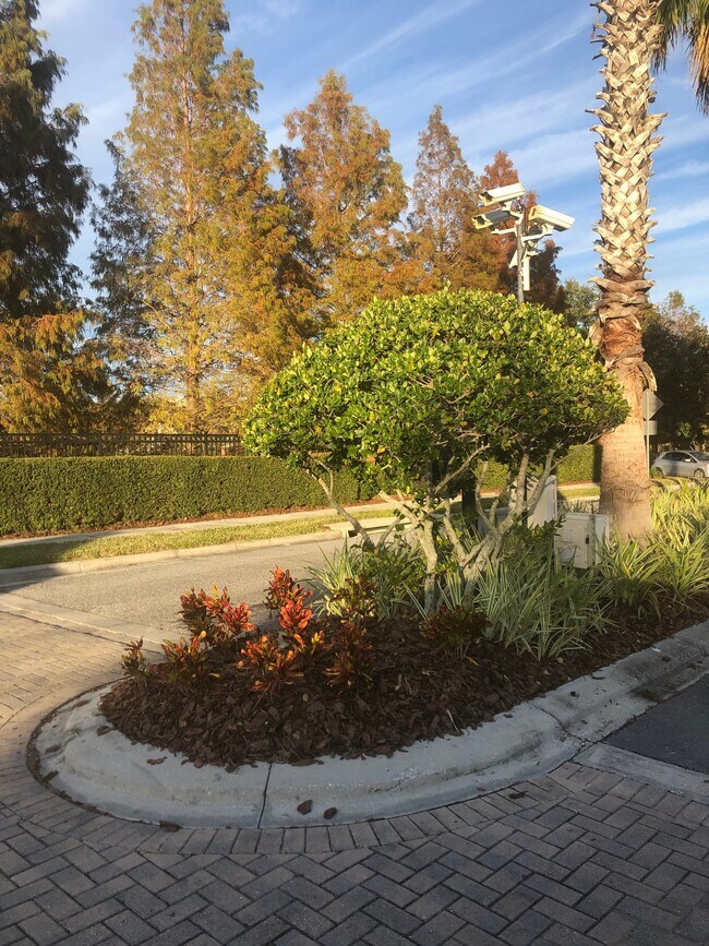 Building Photo - 4819 Fiorazante Ave