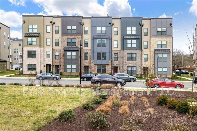 Building Photo - 2677 St Elias Dr