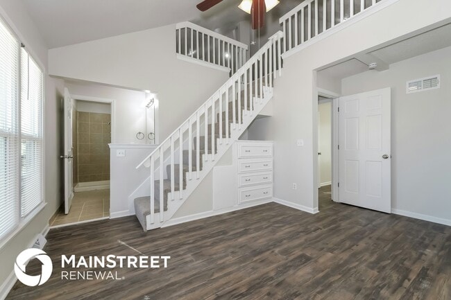 Building Photo - 1009 SE Alice St