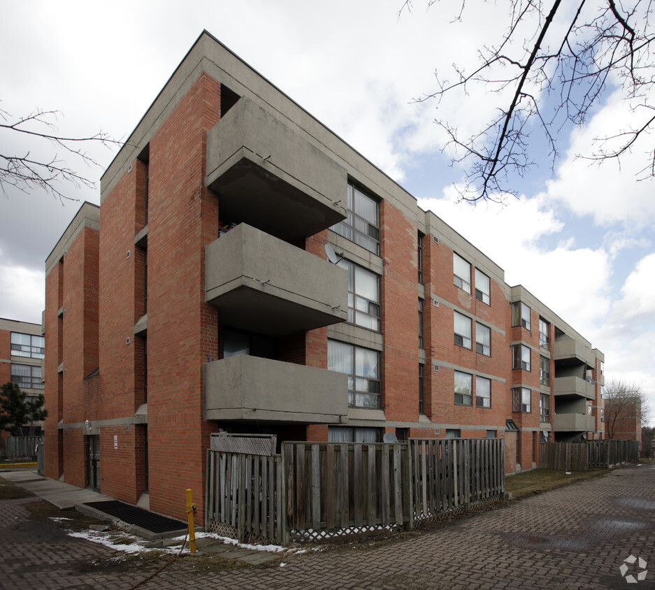 Building Photo - 1701 Mccowan Rd