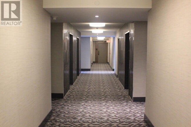 Building Photo - 10 York St