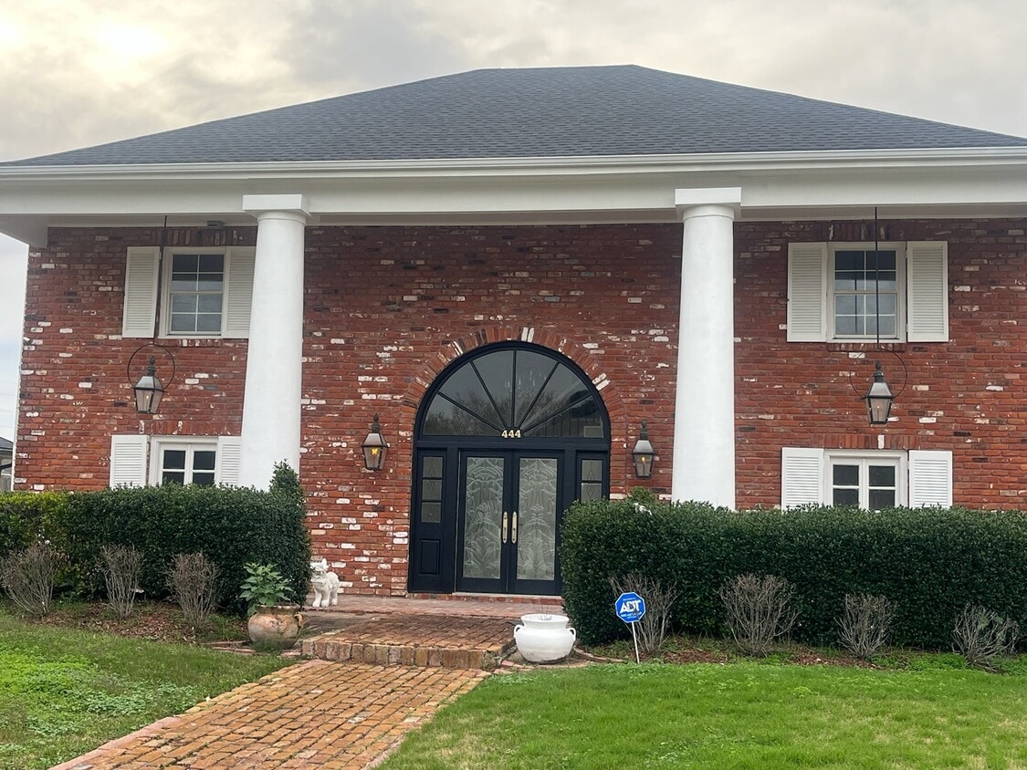 444 Fairfield Ave, Gretna, LA 70056 House Rental in Gretna, LA