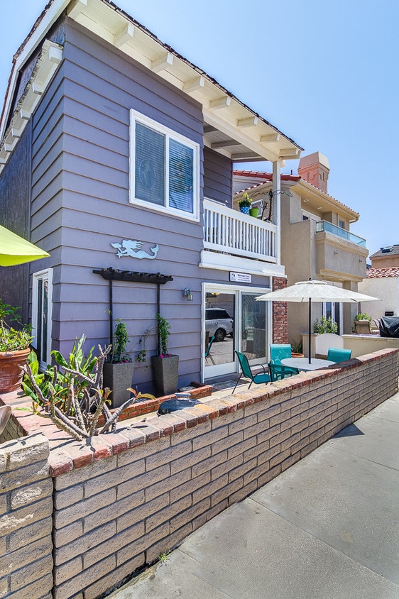 Primary Photo - Furnished Winter Rental