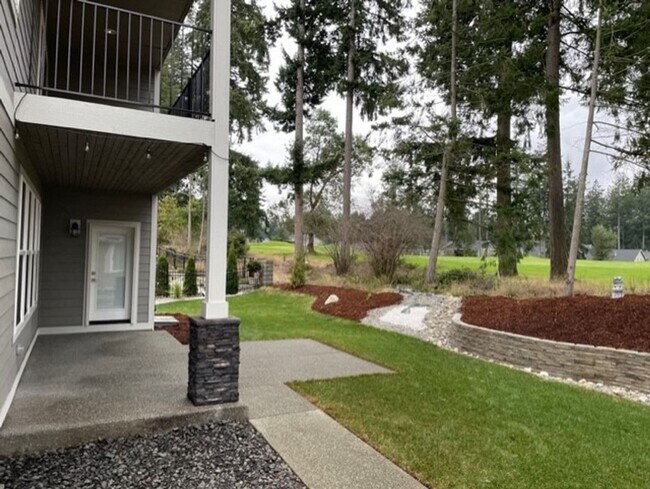 Building Photo - 4237 Caddyshack Dr NE Golf Course home, Ha...
