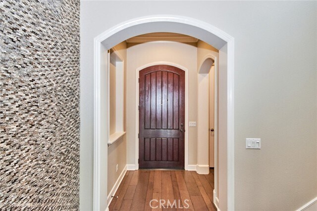 Building Photo - 116 Bridle Path