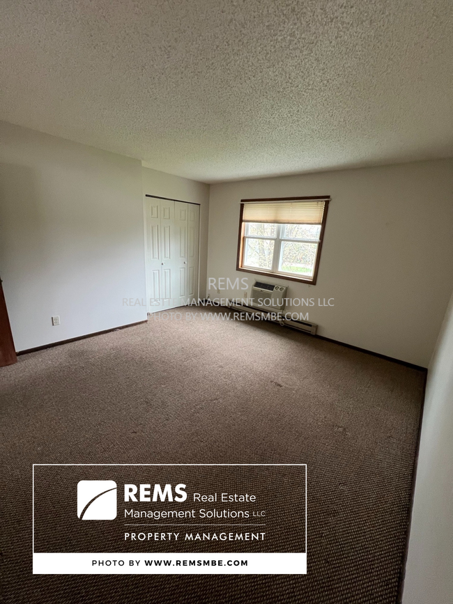 Foto del edificio - 703 12th St