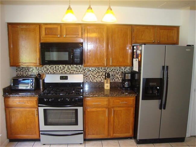Building Photo - 22818 Brafferton Ln