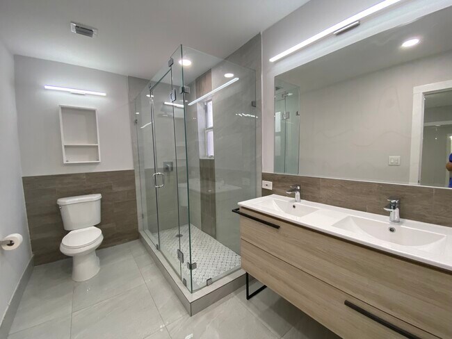 Foto del edificio - 1933 SW 17th Ct